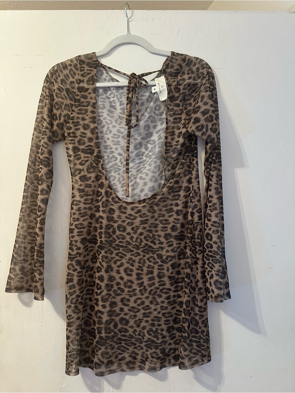 Axil Swim Bikini Top and Bottom. Top (Small) Bottom (Medium) plus coverup - Picture 4 of 5